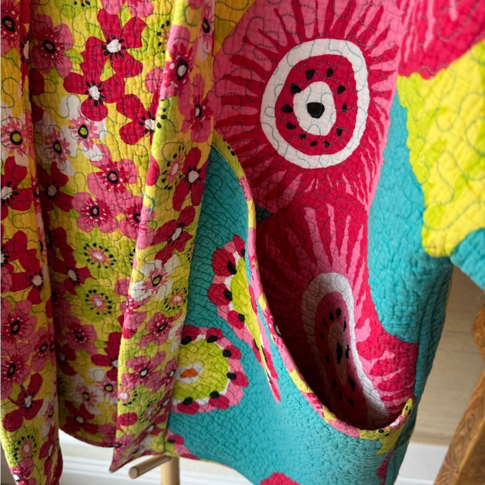 Upcycled Quilt Coat • Handmade • S/M • One of a Kind • Slow Fashion - Picture 5 of 12